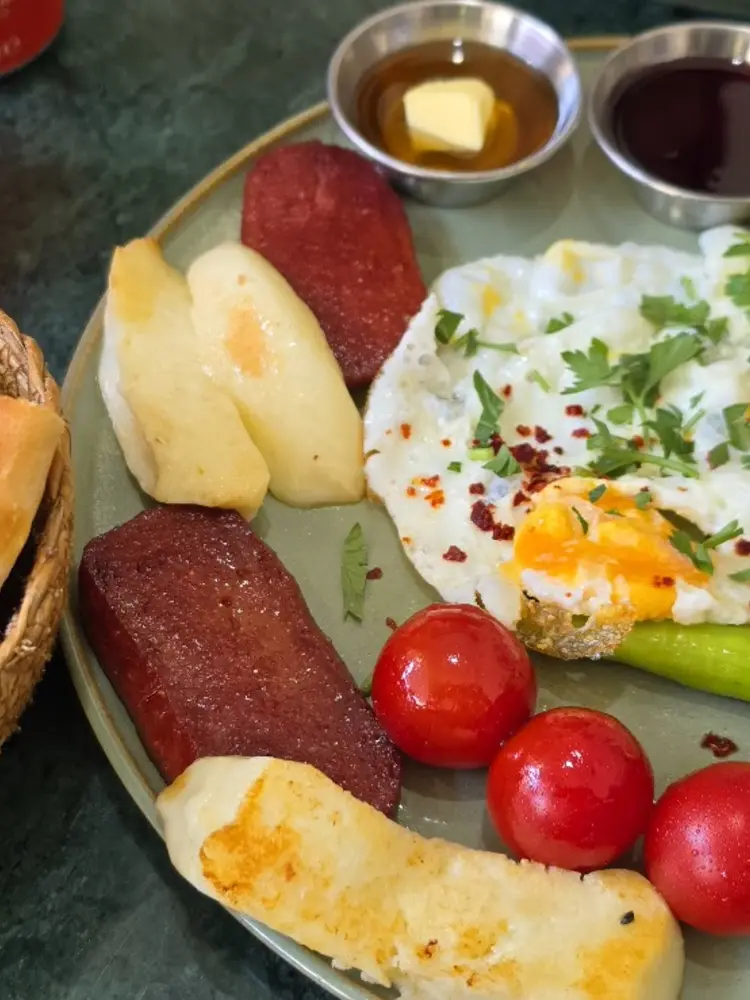Pitted Olive Cafe Restaurant